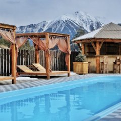 Забронировать номер в отеле Allure Lodge